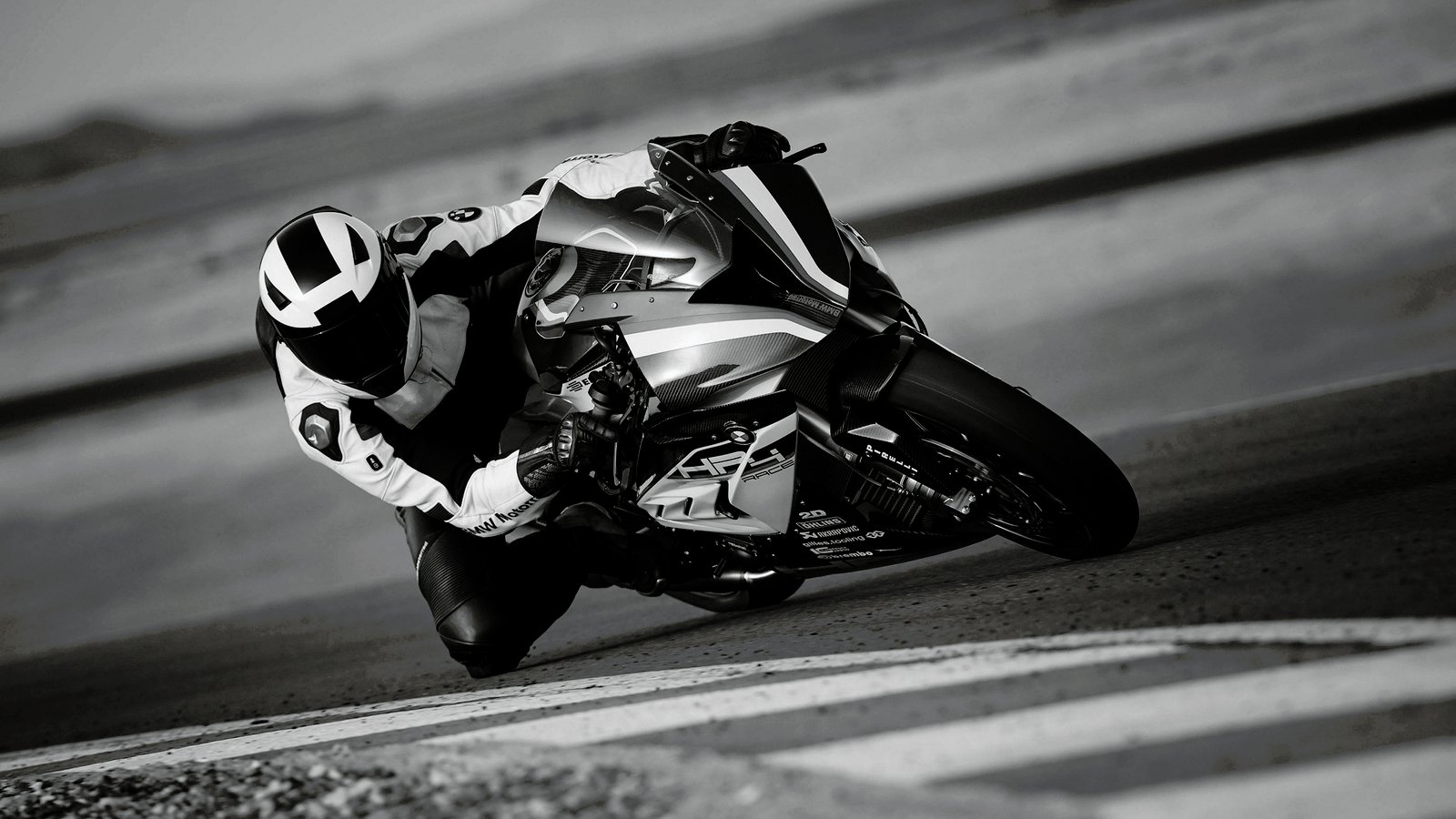 Racing 4T Motorcycle while used TERZO Motorcycle Oil 10W 40 4T