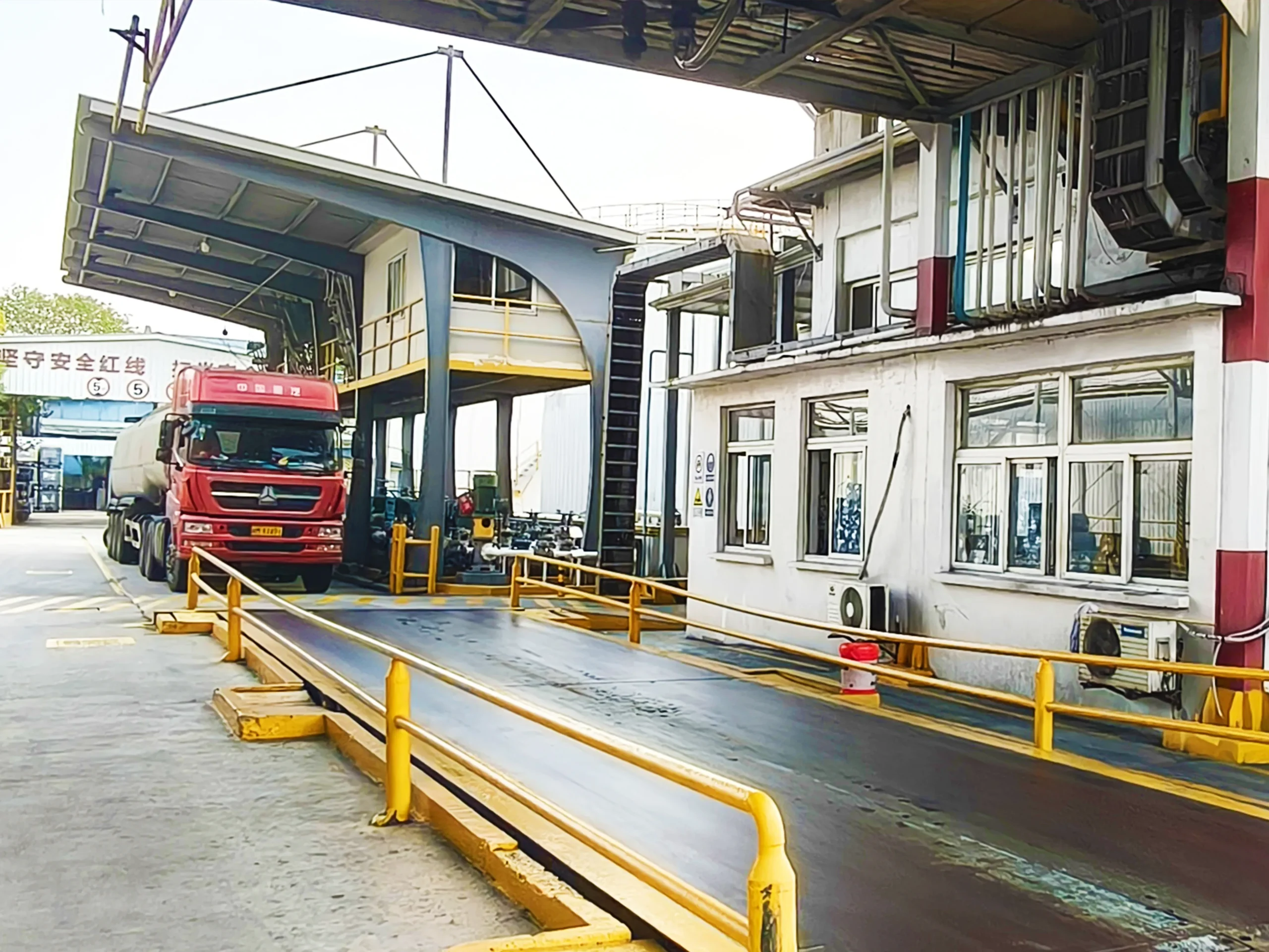 Factory Tour 6 Drum Handling Dedicated Lane