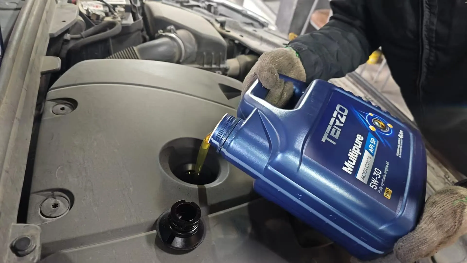 TERZO provides practical guides on common problems such as engines, oils, cold starts, transmissions, ash, viscosity, wear, etc.