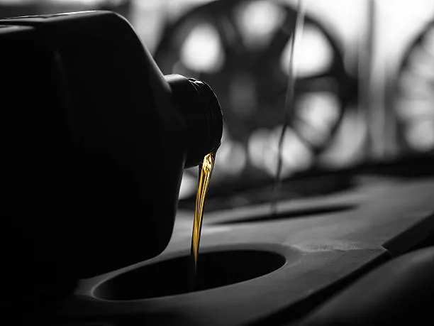 ATF 变速箱油--消除金属间的直接磨损 What Is Synthetic Engine Oil