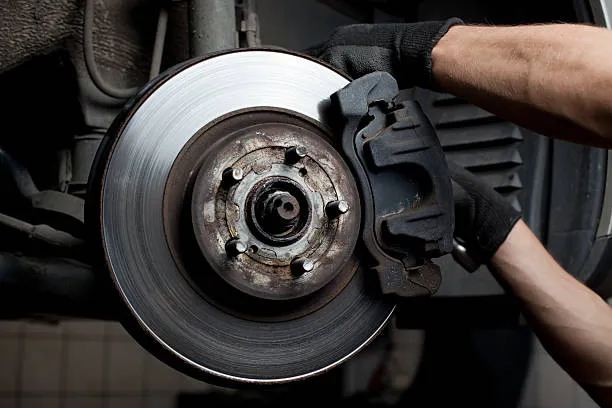 color_of_brake_fluid_leak_and_brake_pad_cleaning_and_maintenance color_of_brake_fluid_leak_and_brake_pad_cleaning_and_maintenance